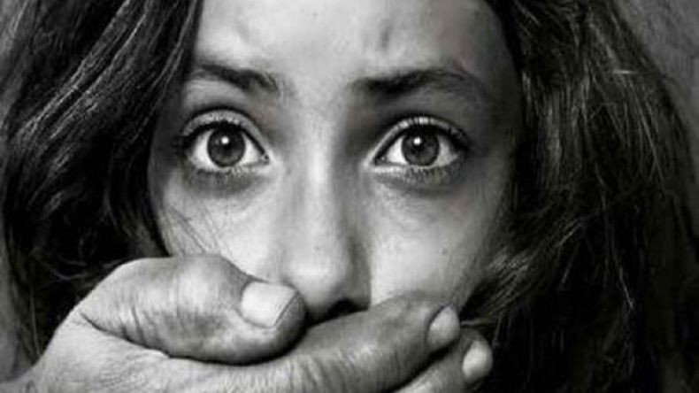 خالي يتحرش بي.. أرجوكم أرشدوني؟!