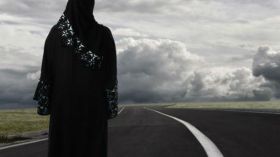 مليونيرة سعودية تطلب عريسا على الهواء مباشرة!