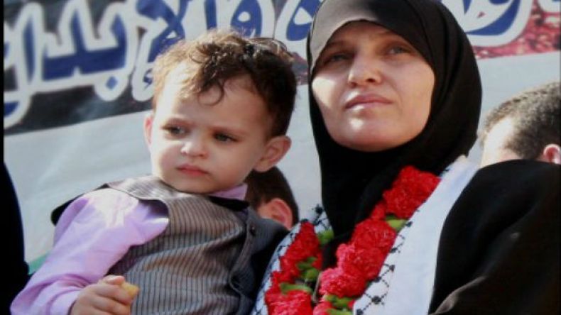 قيدوني بالسلاسل وأنا على سرير الولادة ورؤيا الرسول ربطت على قلبي