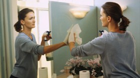 زوج برتبة حماة متسلطة!