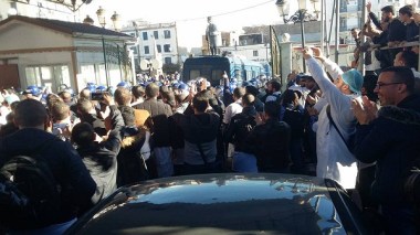 Alger:Échauffourées entre médecins résidents et policiers