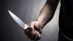 تلميذ مطرود يعتدي على أستاذه في يوم المعلم بالبويرة