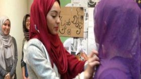 يوم الحجاب يثير جدلا في فرنسا وأطراف سياسية وفكرية تستنكر!