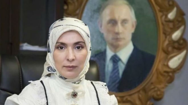 مسلمة محجبة تنافس بوتين على رئاسة روسيا