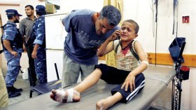 الطيران الإسرائيلي يكثف من غاراته على غزة والحصيلة 49 قتيلاً و520 جريح