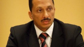 وزير الإصلاح الإداري يستقيل من الحكومة التونسية