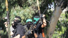 حماس تهدد بالرد على إسرائيل وسرايا القدس تستنفر مقاتليها