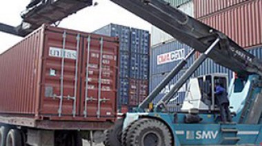 Nouvelles mesures de la loi de Finances complémentaire 2010 : l’investissement, le crédit et la monnaie à l’ordre du jour,  taxes sur les véhicules et les commerces fermés