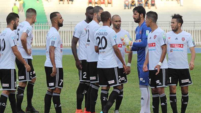 حداد يجتمع الثلاثاء بالطاقم الفني وحديث عن إقالة بوجمعة أو كافالي!