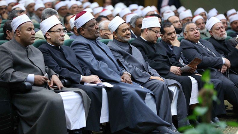 “يمكن للعائلات أن تضحّي بدجاجة أو أرنب”؟