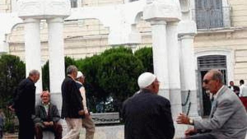 1730 دينار زيادة في معاشات تقاعد الزوج المكفول