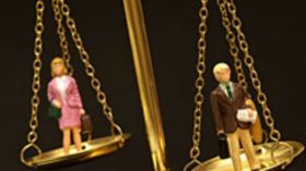على النساء انتظار 170 عاما لبلوغ المساواة الاقتصادية مع الرجال