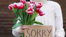 اعتذارك من زوجك ليس انتقاصا من كرامتك