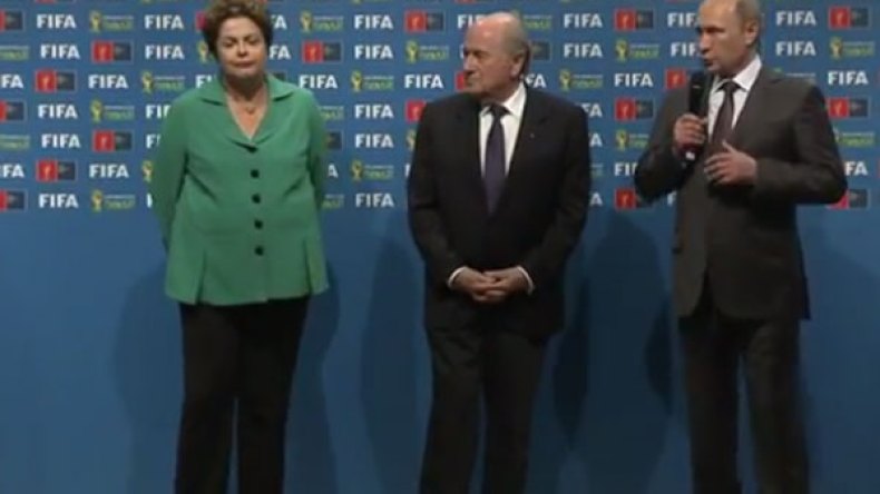 بوتين يستلم مشعل تنظيم المونديال من رئيسة البرازيل