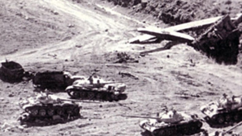 سفير مصر يعترف ويشيد بالدور البطولي للقوات الجزائرية في حرب أكتوبر