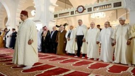 خطبة العيد بالجزائر: غياب بوتفليقة ودعوة للتصالح عربيا