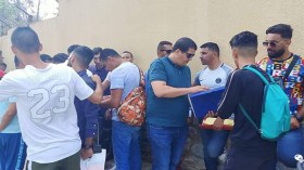 جزائريون تزوجوا من فرنسيات عالقون إداريا