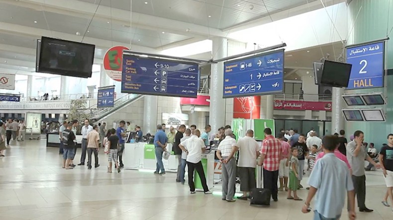 الأطفال المكفولون غير ممنوعين من السفر إلى الخارج