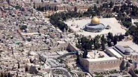 القدس في القلب ولكن !!