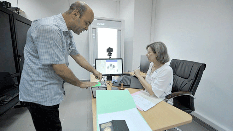 انتهى زمن طوابير العار للحصول على جواز السفر