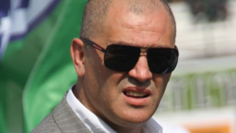 أمل الأربعاء: الأنصار‮ ‬يوقفون التدريبات ويصرون على رحيل عماني