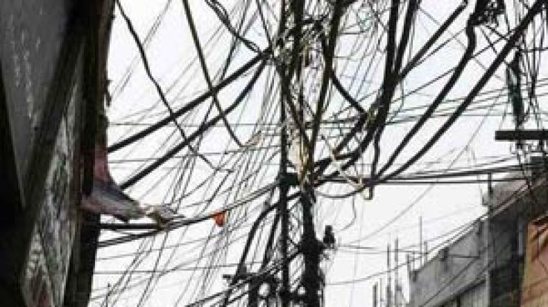 ثلاثة قتلى من عائلة واحدة اثر تعرضهم لصعقة كهربائية بورقلة