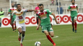 من يعانق السيدة الكأس؟
