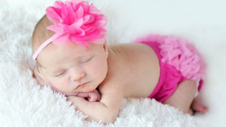 البنات هنّ رياحين القلوب