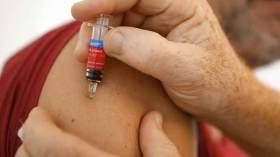 لقاح الأنفلونزا ينفد من بعض المراكز الصحية ومعهد باستور يتلقى طلبيات إضافية