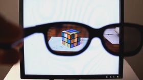 طريقة سريعة وبسيطة لجعل شاشتك سرية !