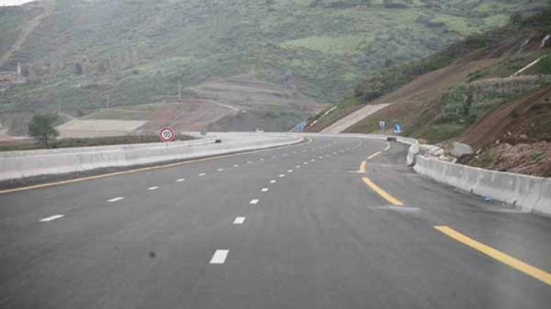 قاطعا طريق يطاردان مواطنا ويتسببان في مقتله بالبليدة