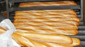 فدرالية الخبازين تطالب بسعر 12 دينارا للخبزة الواحدة