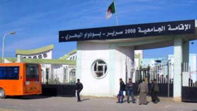 طلبة الأحياء الجامعية يُهددون بثورة “الجوع والبرد”