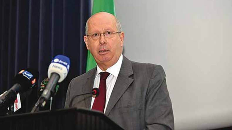 الحكومة تبحث عن حلول “مستوردة” للأزمة المالية!