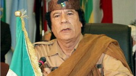 القذافي صرف العام الماضي نصف مليار دولار ودعا 10 رؤساء