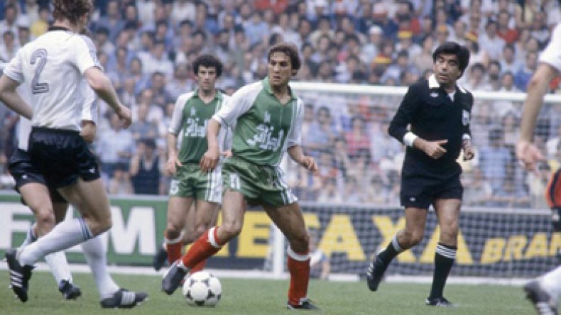 لاعبو 82 للشروق :امنحونا فرصة .. مستعدون للعمل مع سعدان