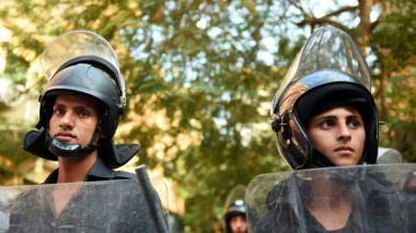 Egypte : quatre policiers tués au Caire