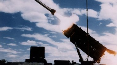 Les projets militaires américains dans le Golfe pas “rationnels” (Iran)