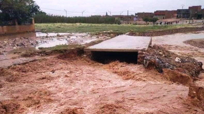 هذه قائمة الطرق المقطوعة بسبب الاضطرابات الجوية