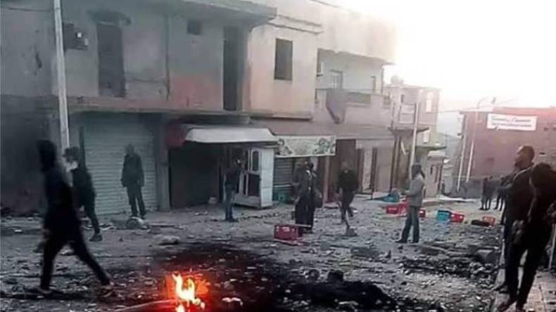 محتجون ببجاية يقطعون الماء عن سطيف 