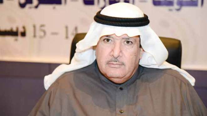 نادر القنّة يحاضر حول “الثورة الجزائرية في الإبداع الأدبي والفني”