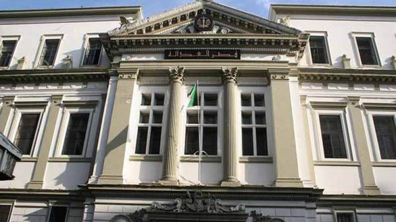 موظف في “لانام” ينتحل صفة وزراء البريد والعمل والبيئة!