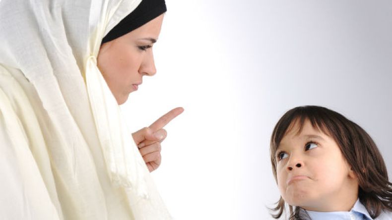 أرجوكِ لا تصرخي في وجهي!