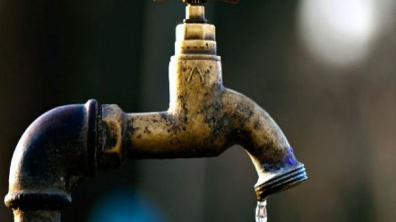 العطش يدفع تلاميذ ثانوية عمارة علي بأوقاس ببجاية إلى الإضراب