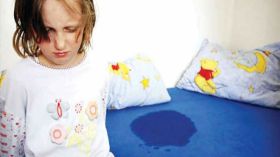 التبول اللاإرادي عند طفلك.. عالجيه ولا تتجاهليه