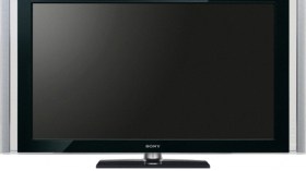 الفتاة‭ ‬التي‭ ‬حاولت‭ ‬الانتحار‭ ‬من‭ ‬أجل‭ ‬تلفزيون‭ ‬تحقق‭ ‬أمنيتها