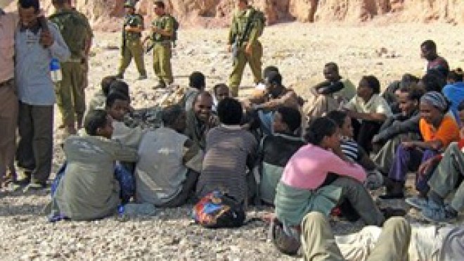 عشرات  آلاف  الأفارقة  يلجؤون  لإسرائيل  فارين  من  الجوع  والمرض