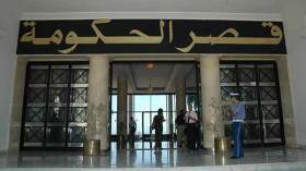 الحكومة مطالبة بتوفير 300 ألف مليار لتغطية العجز