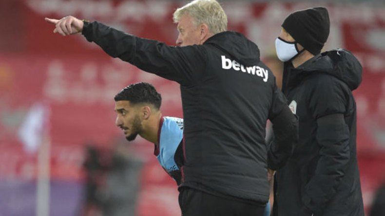 جماهير الهامرز تهاجم مويس بسبب بن رحمة