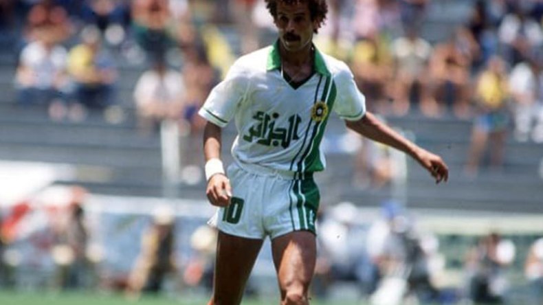 الفيفا يحتفي بعيد ميلاد الأسطورة الجزائرية لخضر بلومي